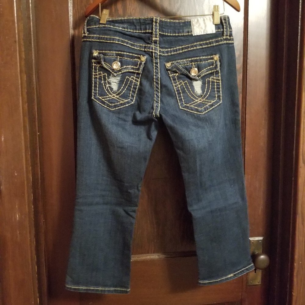 Capris - Picture 2 of 3